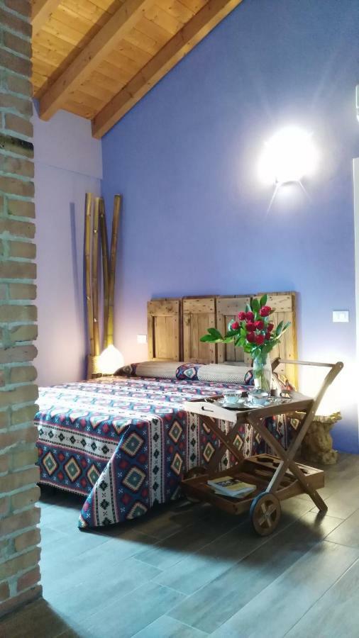 L'Albero Della Gioia Bed & Breakfast Villanova sull'Arda ภายนอก รูปภาพ